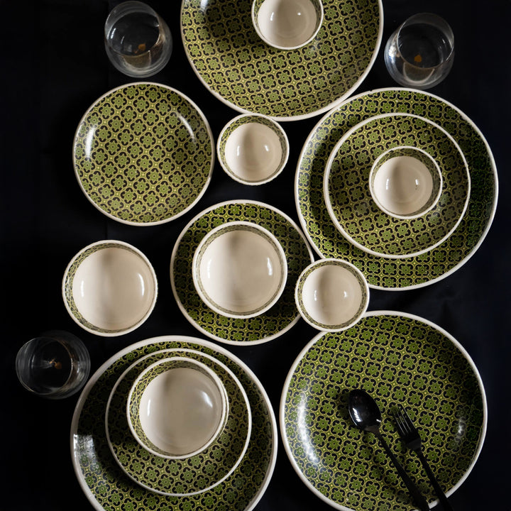 Aneeza Printed Ceramic Dinner Set of 16 pcs