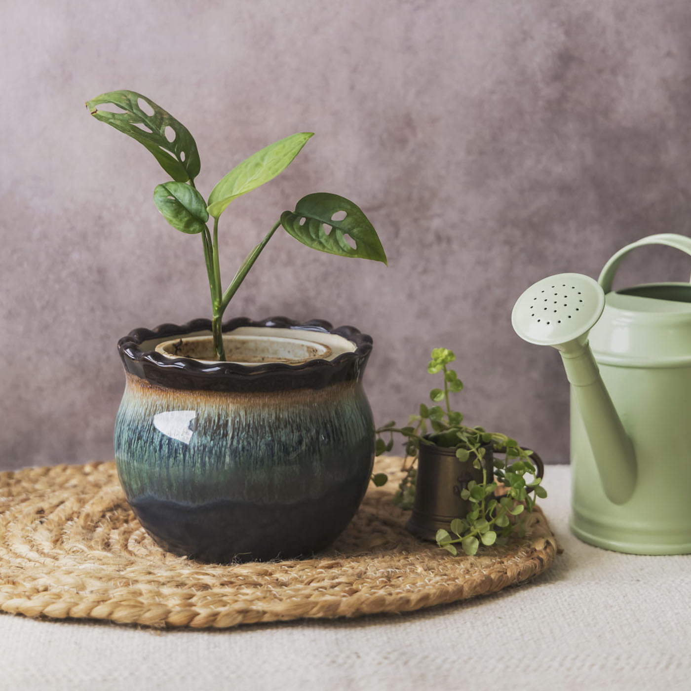 Garden Gleams Green Planter Pot