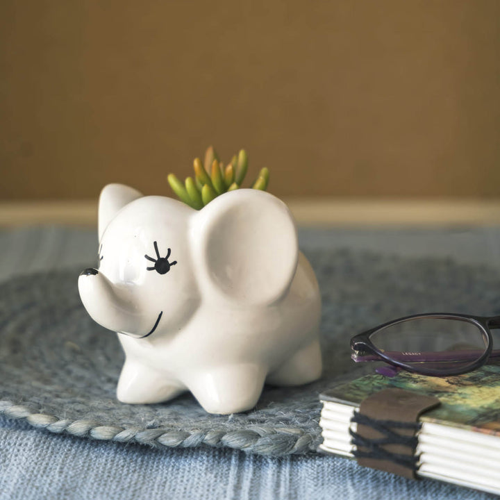 Garden Gleams White Elephant Planter Pot Set of 2