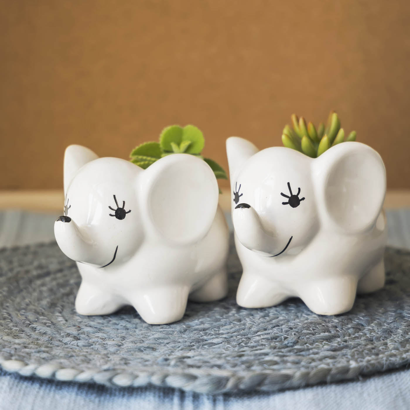 Garden Gleams White Elephant Planter Pot Set of 2