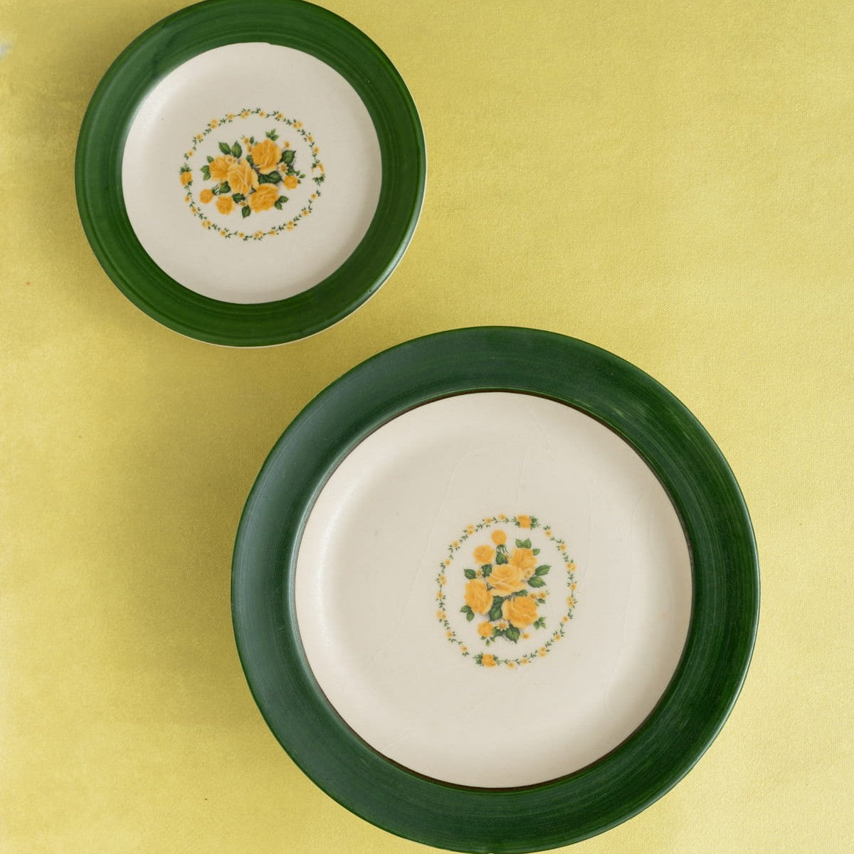 Floral Whispers in Green Wall Decor Ceramics Plate Sets