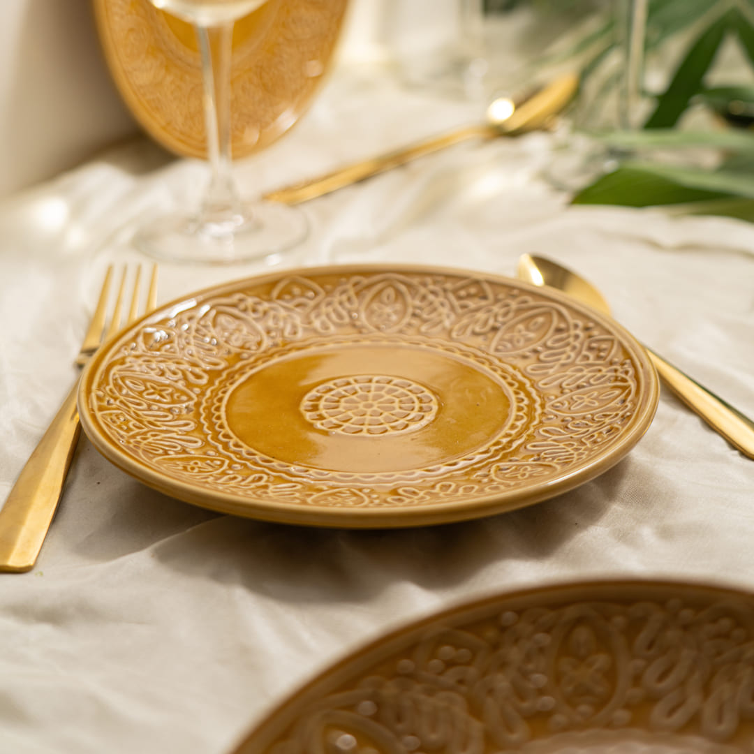 Sunlit Luxurious Ceramic Ceramic Dinner Set of 36 Pcs