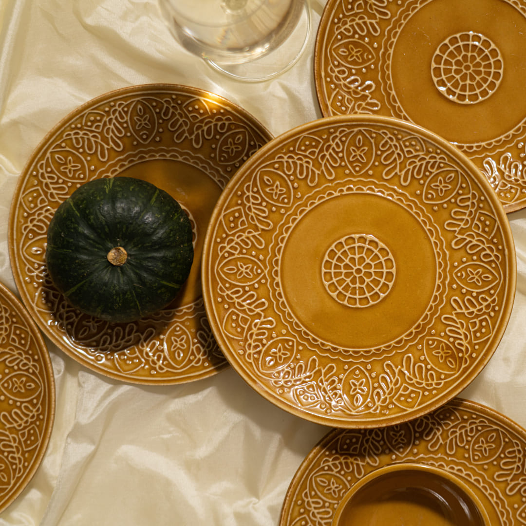 Sunlit Luxurious  Ceramic Dinner Plates