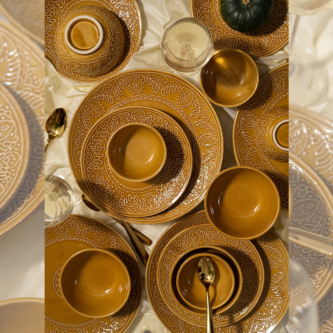 Sunlit Luxurious CeramicCeramic Dinner Set of 16 Pcs