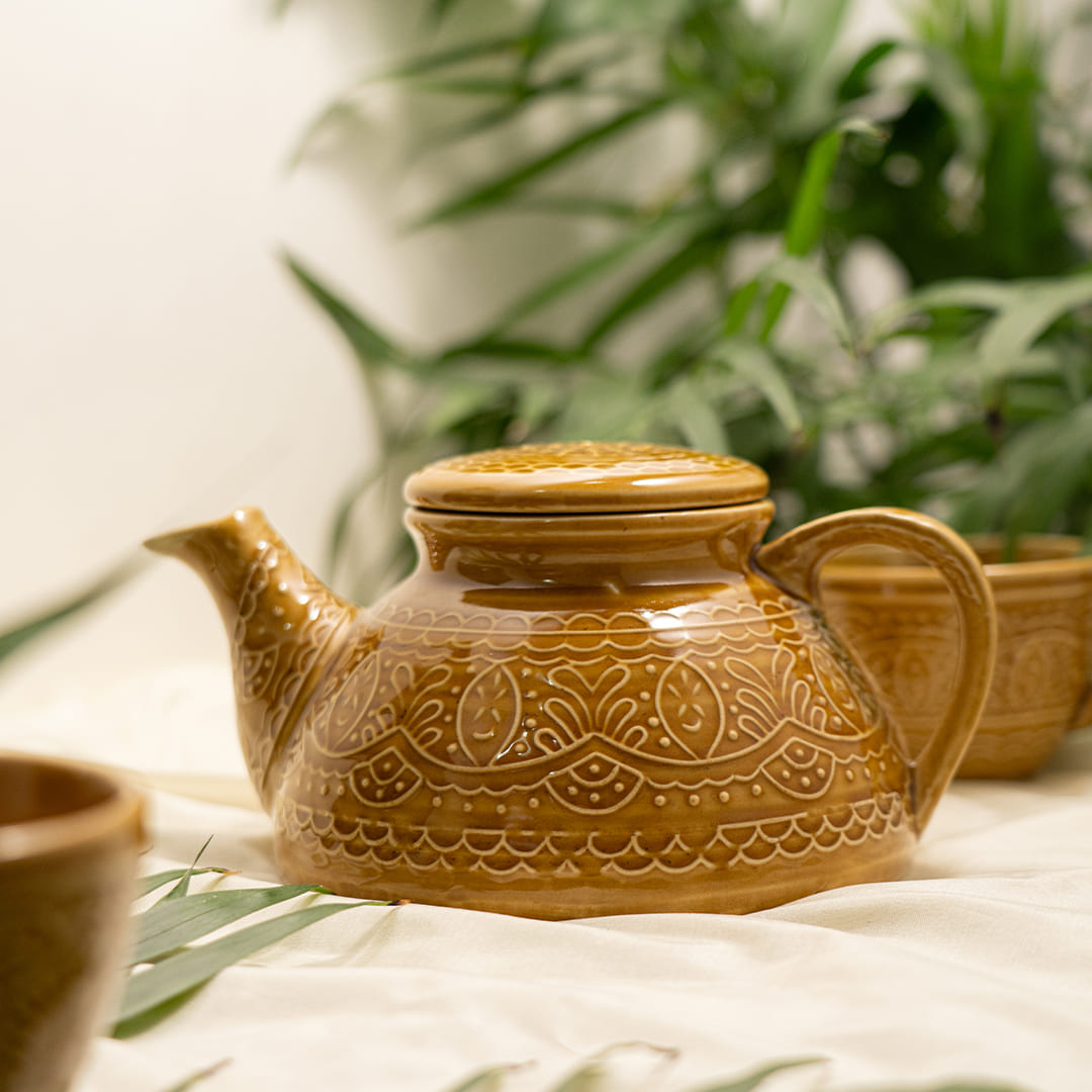 Sunlit Luxurious Ceramic Kettle