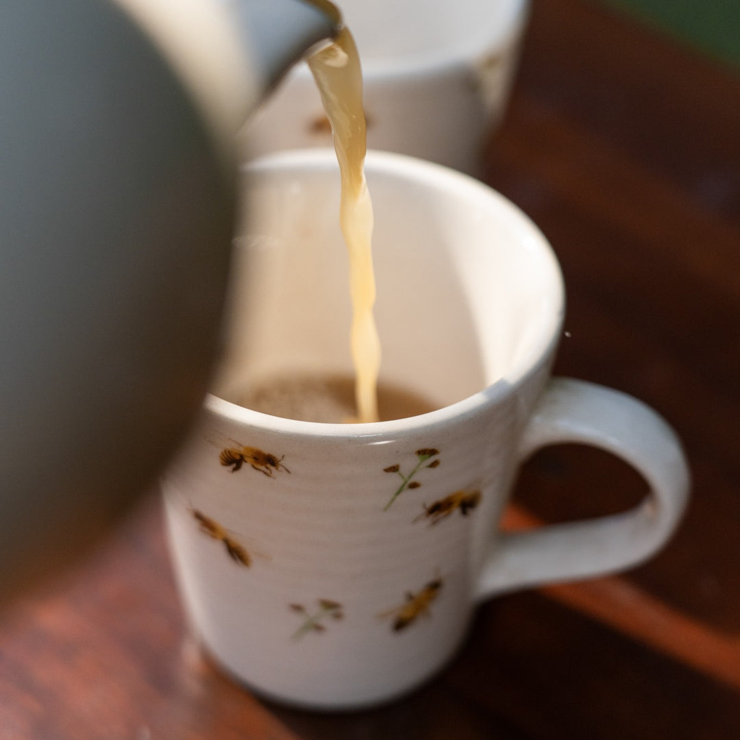 Honeybee Premium Mugs Luxury Gift Set