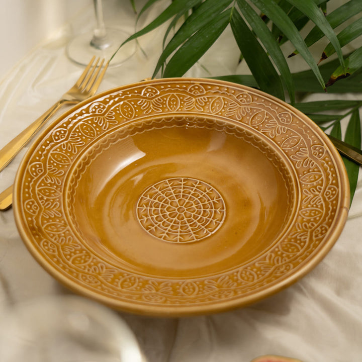 Sunlit Luxurious Ceramic Dinner Set of 28 Pcs