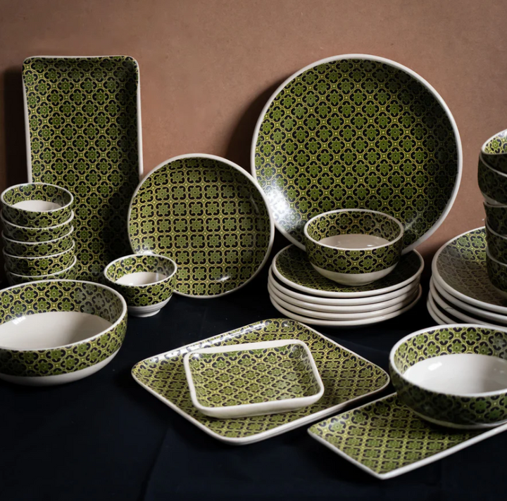 Aneeza Printed Ceramic Dinner Set of 21 pcs