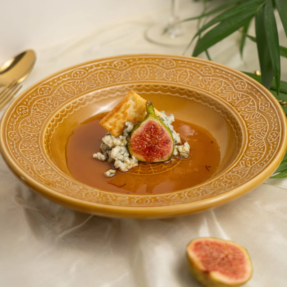 Sunlit Luxurious Ceramic Dinner Set of 21 Pcs
