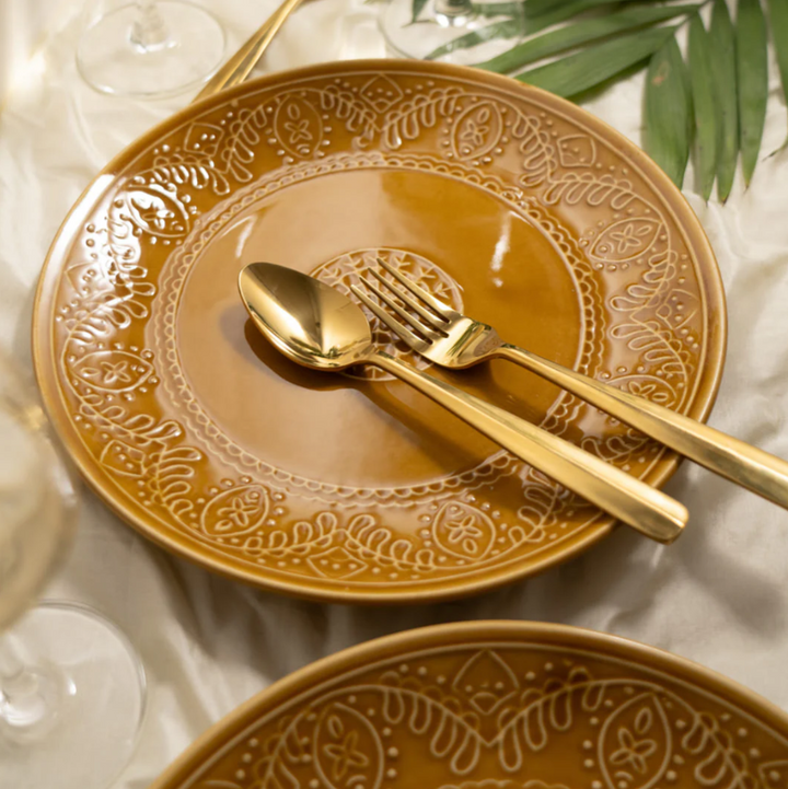 Sunlit Luxurious Ceramic Dinner Set of 21 Pcs