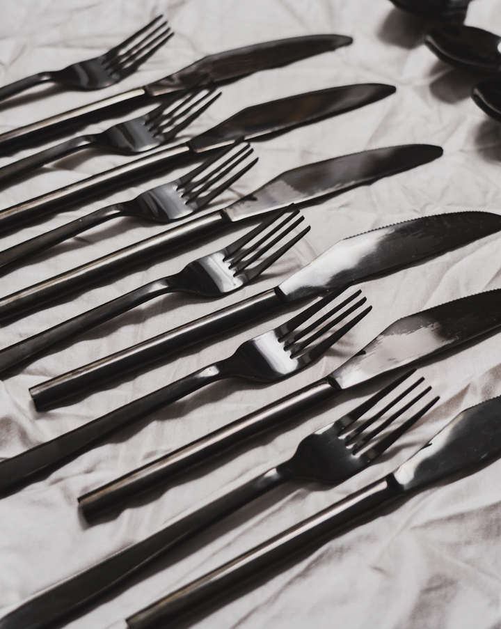 Noir Black set of 12