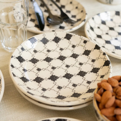 Shatranj Black and White Printed Dinner Set of 8 pcs