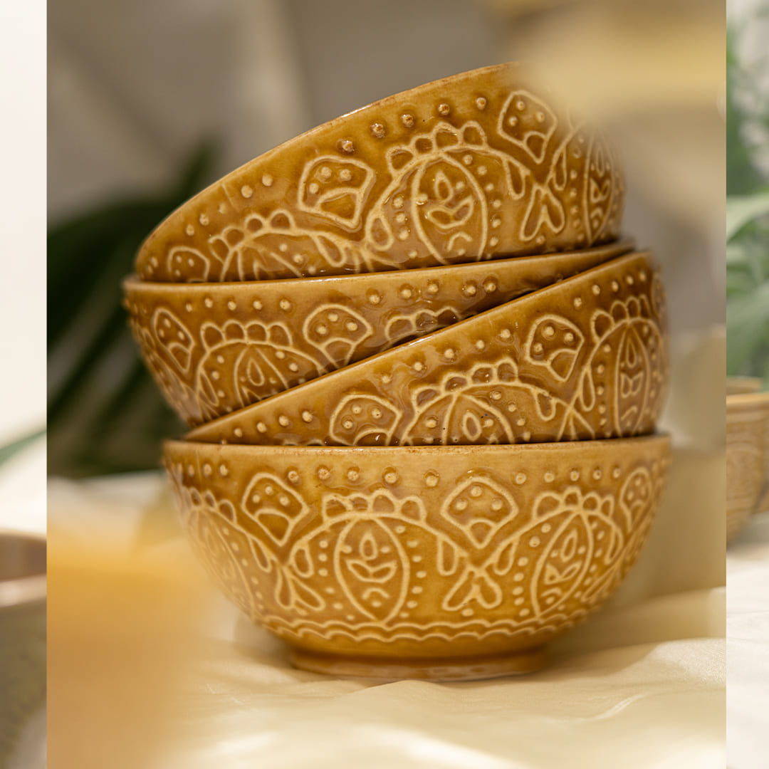 Sunlit Luxurious CeramicCeramic Dinner Set of 16 Pcs