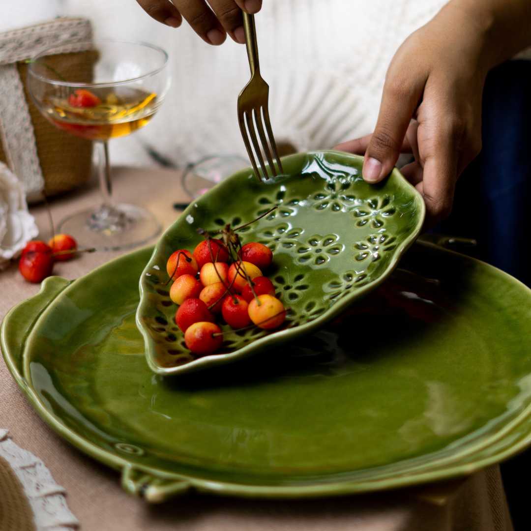 Leaf Platter Get it now - Amalfiee Ceramics