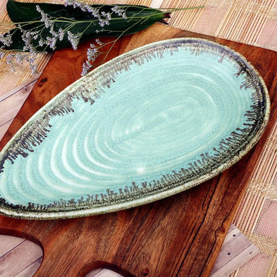 Peppermint Ceramic Leaf Serving Platter Amalfiee_Ceramics