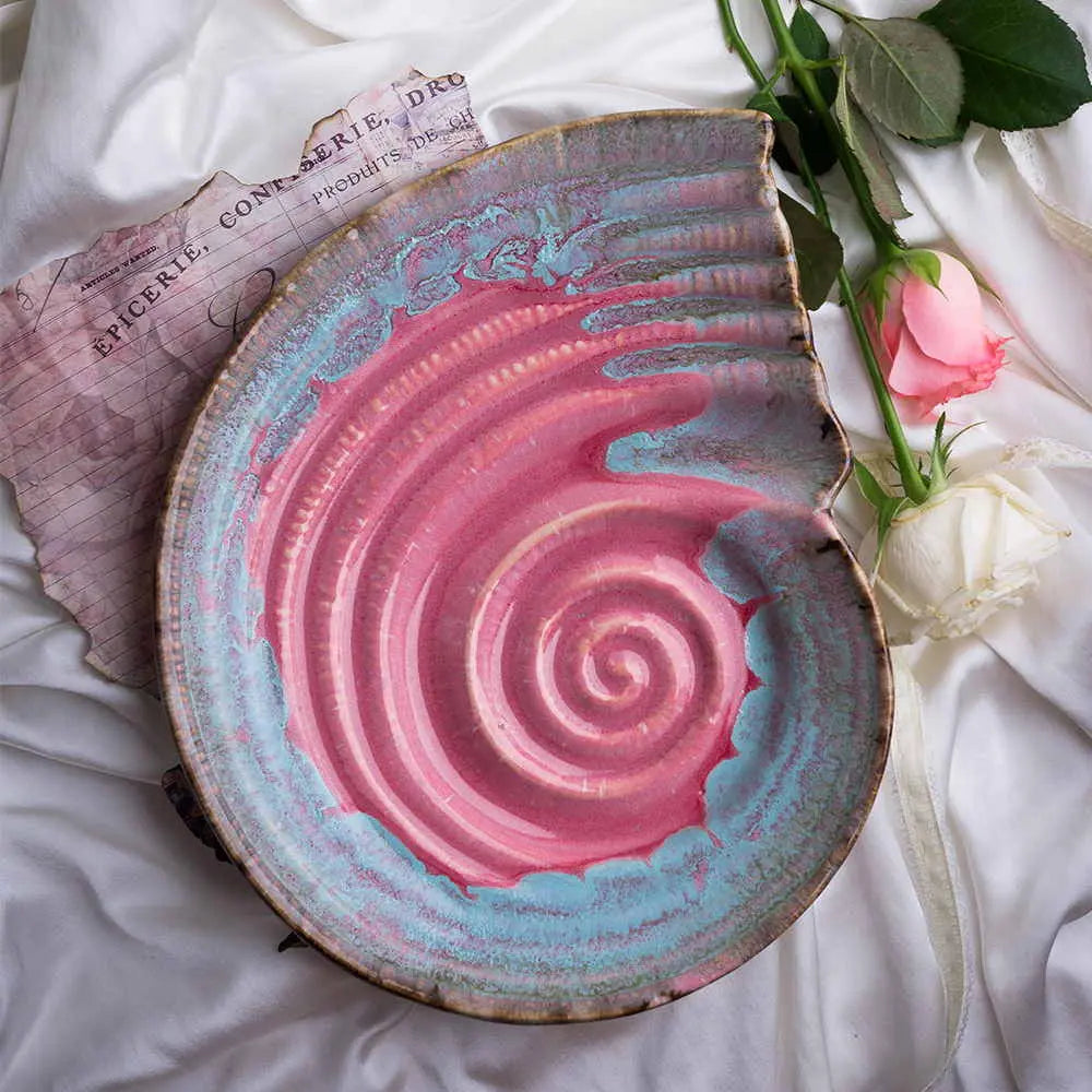 Rouge 10" Ceramic Shell Platter Amalfiee_Ceramics