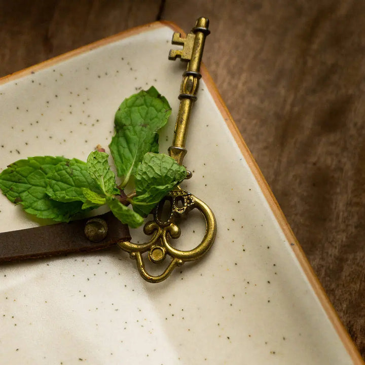 Shwet Handmade Ceramic Serving Tray Amalfiee_Ceramics