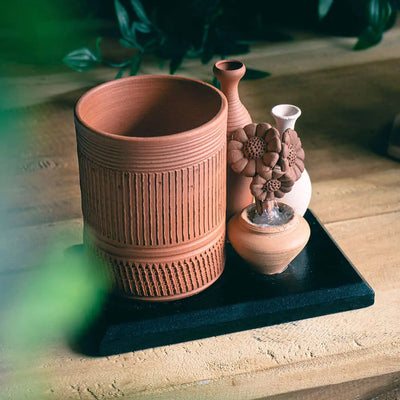Terracotta Table Décor Pens Stand and Pots Amalfiee_Ceramics