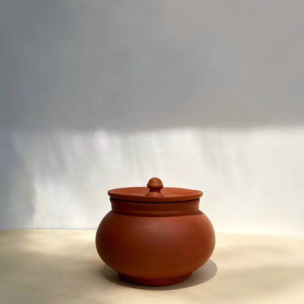Terracotta Water Dekchi with Lid Amalfiee_Ceramics
